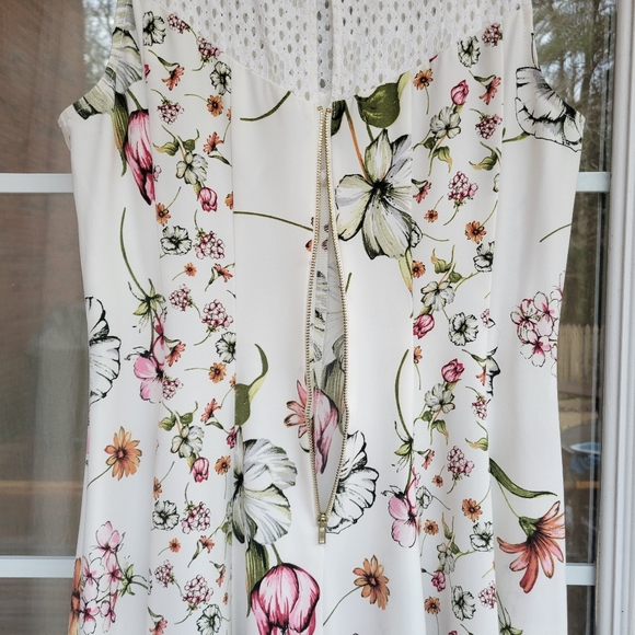Julian Taylor Cream Floral Dress - Size 8 (Excellent Condition) - Picture 7 of 12